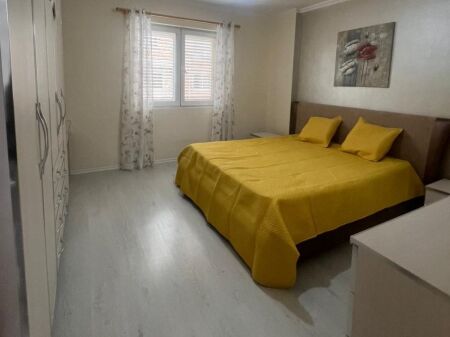🏡 Shitet Apartament 3+1+2 – Porcelan, pranë UET, Tiranë