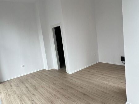 Shop For Rent at Mine Peza (ID BD21853) Tirana​