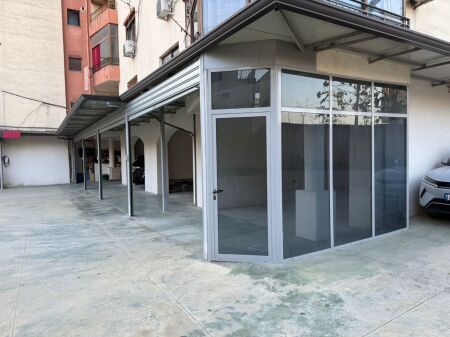 JEPET GODINE BIZNESI ME QERA 1500M2 LAPRAKE