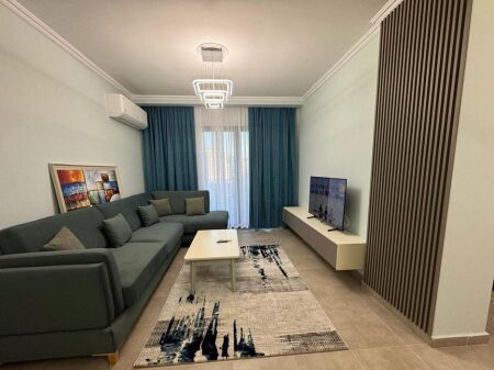 Super Appartamento 2+1+2, vicino alla Stazione dei Treni, all'inizio del Nuovo Viale!