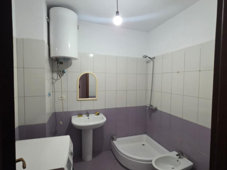 Apartament me qera 2+1 ne astir