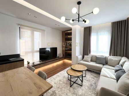 SUPER APPARTAMENTO IN AFFITTO 1+1+POSTO AUTO