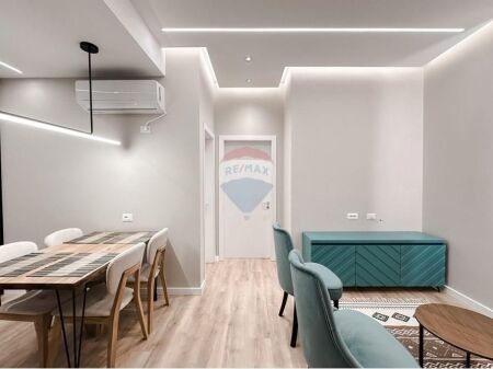 Ofrojme per shitje Apartament 1+1 tek Rr.Dibres