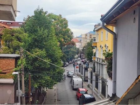 Building - For Rent - Durres Street, Tirana