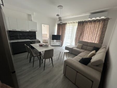 Appartamento In Affitto 2+1 Vicino 5 Maj (ID B2201361) Tirana.