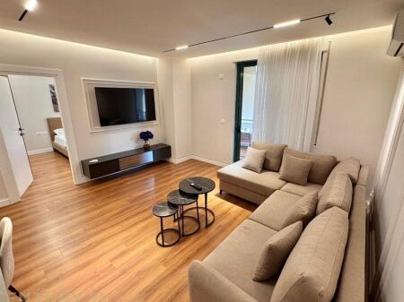 APARTMENT 2+1 NEAR THE NEW MARKET!