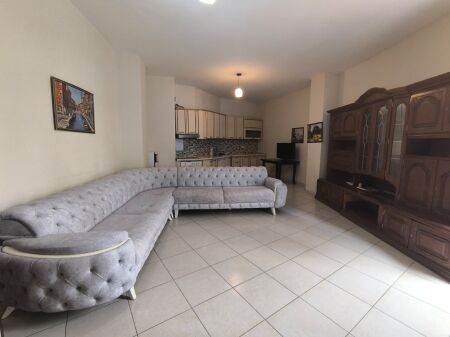 APARTAMENT 1+1 PER QIRA NE ASTIR !