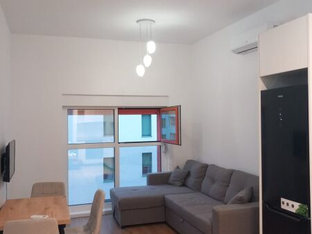 I rent an apartment at Rezidenca Kadiu, previously uninhabited. (Price 400 thousand lek). Agency not accepted