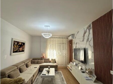 Apartment 2+1+2 balconies for sale, Tom Doshi Complex, Shkoze