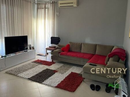 Apartament 1+1 Për Shitje në Fresk, Tiranë