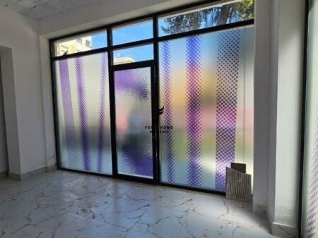 DYQAN ME QERA 27 M2 RRUGA E DURRESIT 45.000 LEKE FH-67264