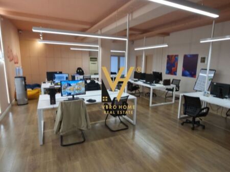 JEPET ZYRE 200 M2 ME QERA NE FARKE 2.000 EURO