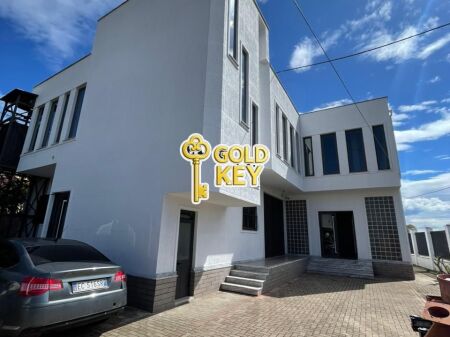 🏡 SHITET GODINË DY KATËSHE SHKOZET DURRES (industrial / biznes / banim )
