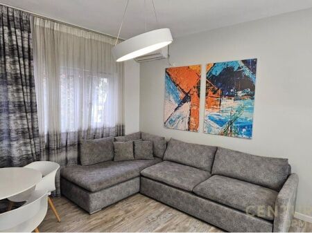Apartament 1+1 për Qira – “9 Katëshet”, Tiranë!