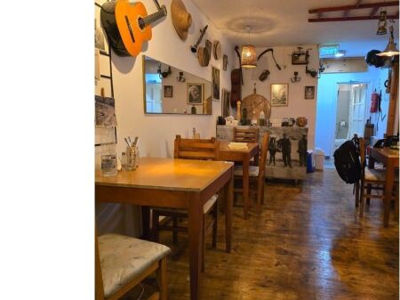 Bar / Restorant per qira në Vasil Shanto! 2,000 € /Muaj