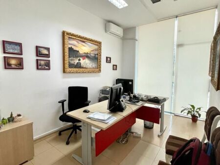 AMBIENTE IN VENDITA IN VIA ELBASANI