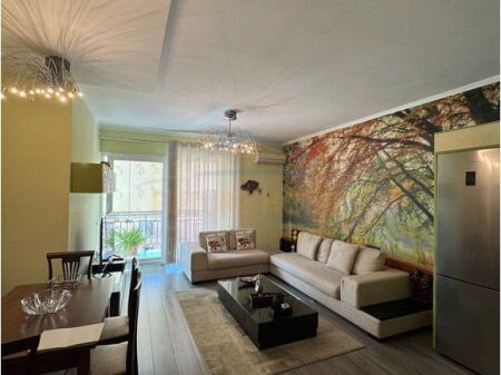 Qira, Apartment 2+1+Parking Space, Rruga Barrikadë, Tiranë