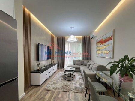 Appartamento 1+1 in affitto in Via dei Kosovari a Tirana