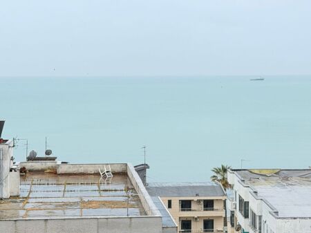 JEPET ME QERA APARTAMENT 1+1 PRANE HOTEL ROYAL PLAZH, DURRES