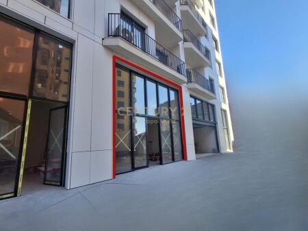 Locale Commerciale in Affitto – Possibilità Duplex – vicino a Via Bardhyl