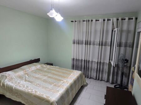 Ap 2+1me qera Astir tek rrethi