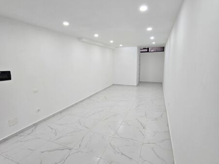 Ambient biznesi, Komuna e Parisit!