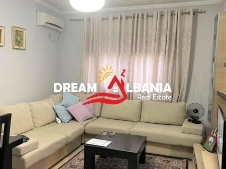 Apartament 1+1 me qera ne rrugen Mine Peza prane Prokurorise se rrethit ne Tirane (ID 4211889)