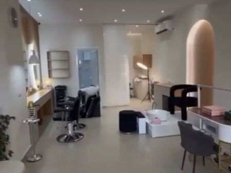 sallon estetik me qira tek rruga e Kavajes