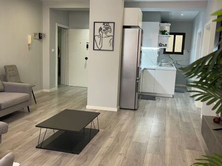 Affittasi Appartamento 2+1 – 21 Dhjetori | Vicino Hotel Mondial