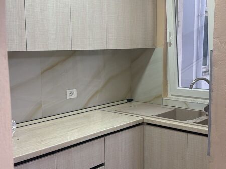 🏢Pas Ish Restorant Durresit,jepet me qera apartament1+1,i mobiluar.450Euro