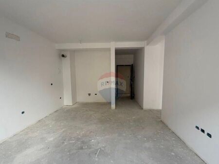 Appartamento - In Vendita - Via Ali Demi, Tirana ID: 530181090-89
