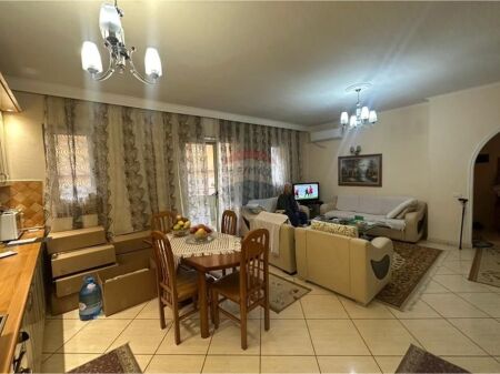 Apartament 2+1 Per Shitje Selite