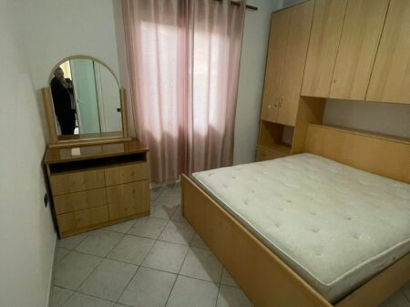 affittasi ingresso 1+1 ex parcheggio degli autobus