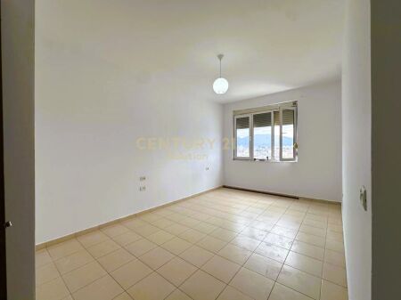 SHITET APARTAMENT 2+1 TE KTHESA KAMZES!