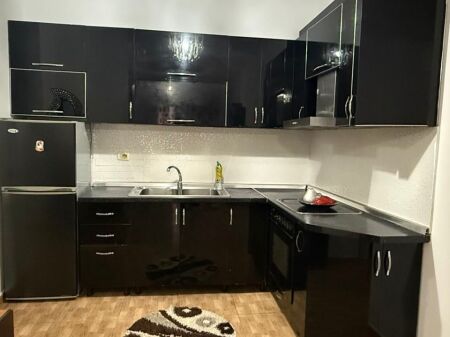 Affittasi appartamento 1+1 a Kmy, Yzberisht 40.000Leke