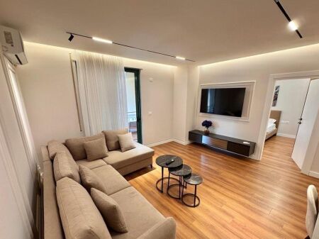 APARTMENT 2+1 NEAR THE NEW MARKET!