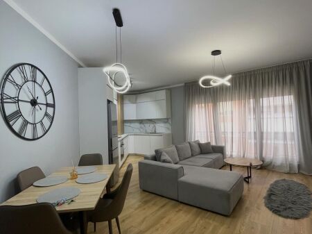 Apartament 1+1 me qira ne Kompleskin Delijorgji