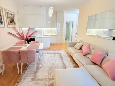 2+1 for Rent on Kosovarëve Street