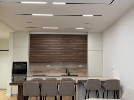 APARTAMENT LUKSOZ 2+1 ME VERANDE PER QERA TEK LIQENI THATE