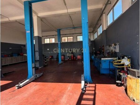 JEPET ME QERA SERVIS BUZE RRUGE,XHAFZOTAJ !!!