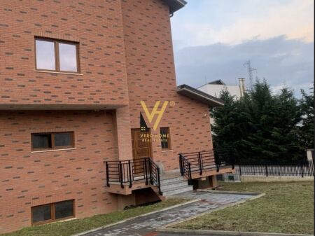 JEPET VILE TRE KATESHE ME QERA NE TEG, LUNDER 4.000 EURO