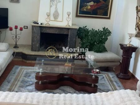 Qera | Shtëpi private 2 + 1 | Rruga Ali Demi | 600 €/muaj