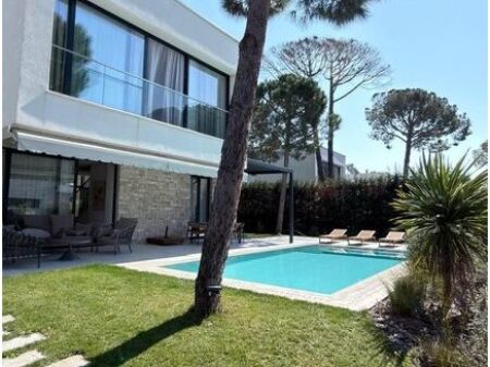 Shesim vilë individuale me pishinë,në rezidencën "San Pietro"!  1,150,000 €