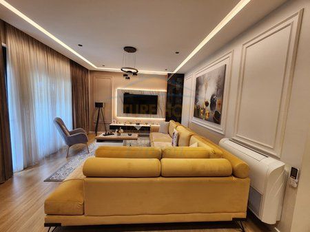 Shitet, Apartament 2+1+Post Parkimi, Liqeni i Thate, Tiranë