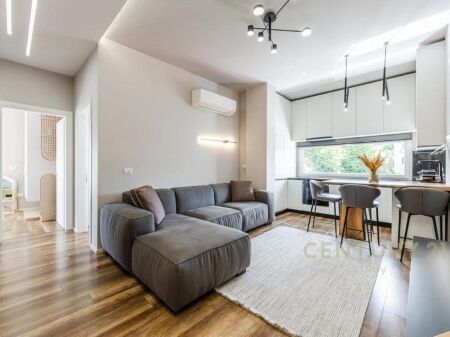 Apartament luksoz 2+1 Me Qira në Qendrën e Durrësit - 650€ | 70 m²