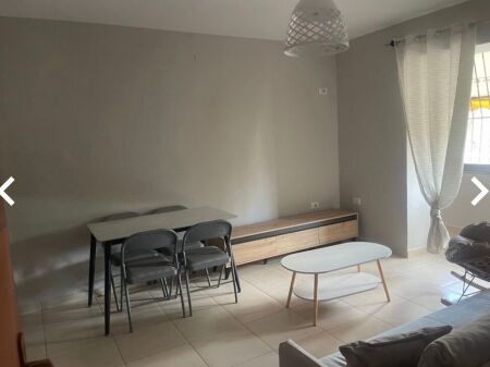 Jepet Me Qera Apartament 1+1+1 Ballkon