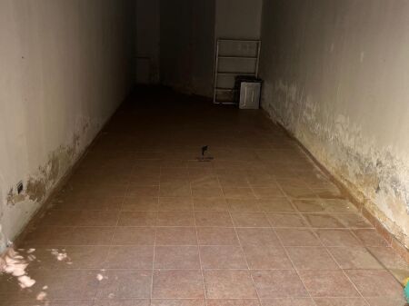 WAREHOUSE FOR RENT 30 M2 30,000 LEKE PARIS MUNICIPALITY FH-67453