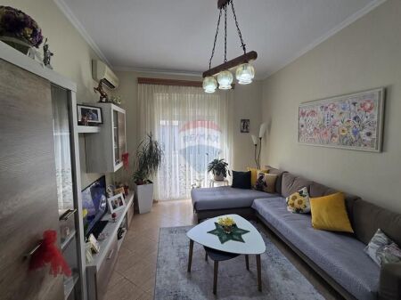 Apartament Për Shitje  ne Bllok Rruga Abdyl Frashëri, Tiranë