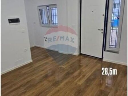 Shiten 2 garsoniere, Vasil Shanto