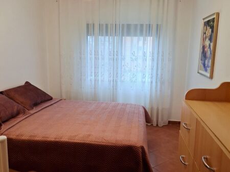 Jepet Me Qera Apartament 2+1+2 Tualete ++1 Ballkon